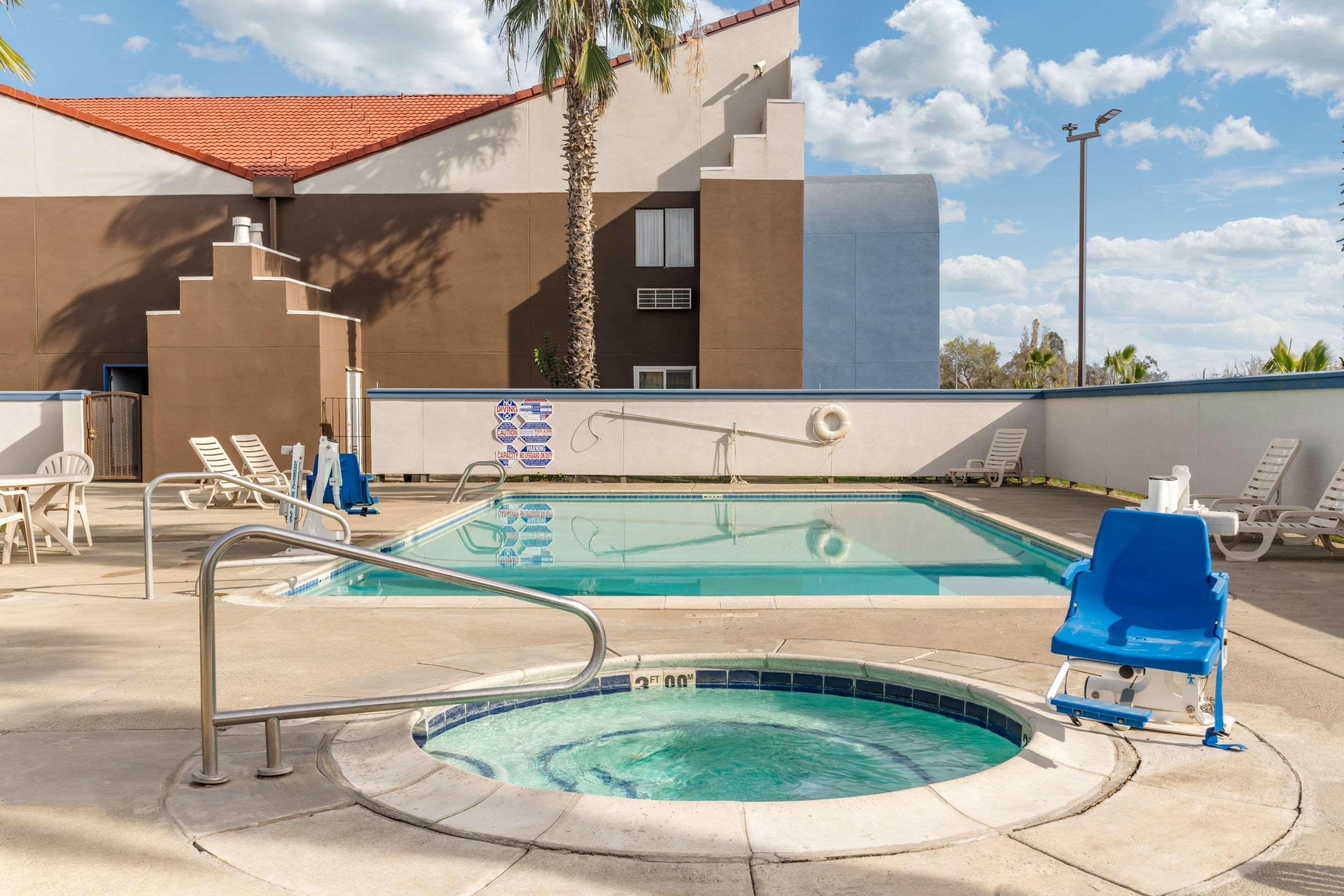 Quality Inn & Suites Vacaville Eksteriør billede